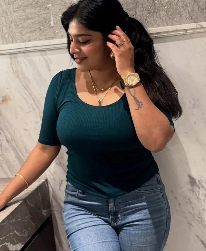 Mallu: Malyali College Girls Aunty'sav – escort in Kochi — 2 / 4
