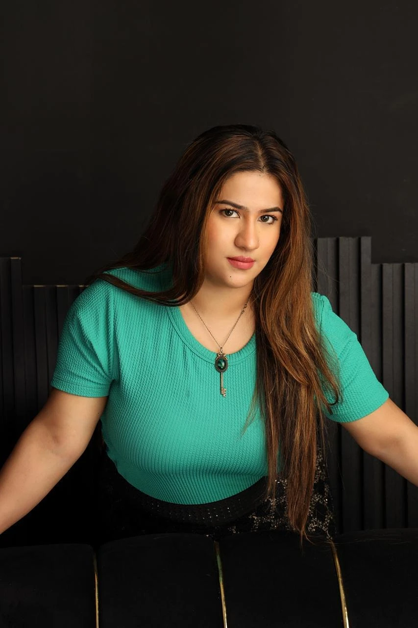 Soumya – Indian escort in Mumbai — 2 / 7