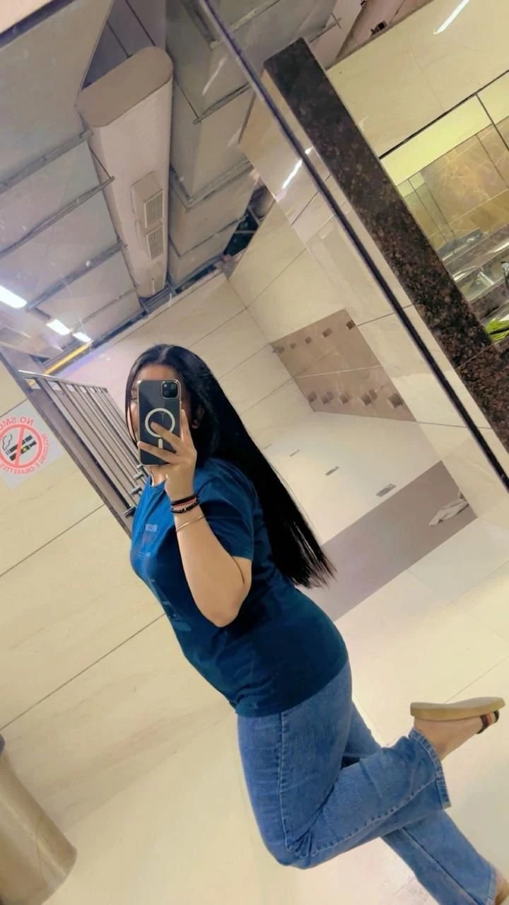 Simran Kaur – Indian escort in New Delhi — 6 / 9