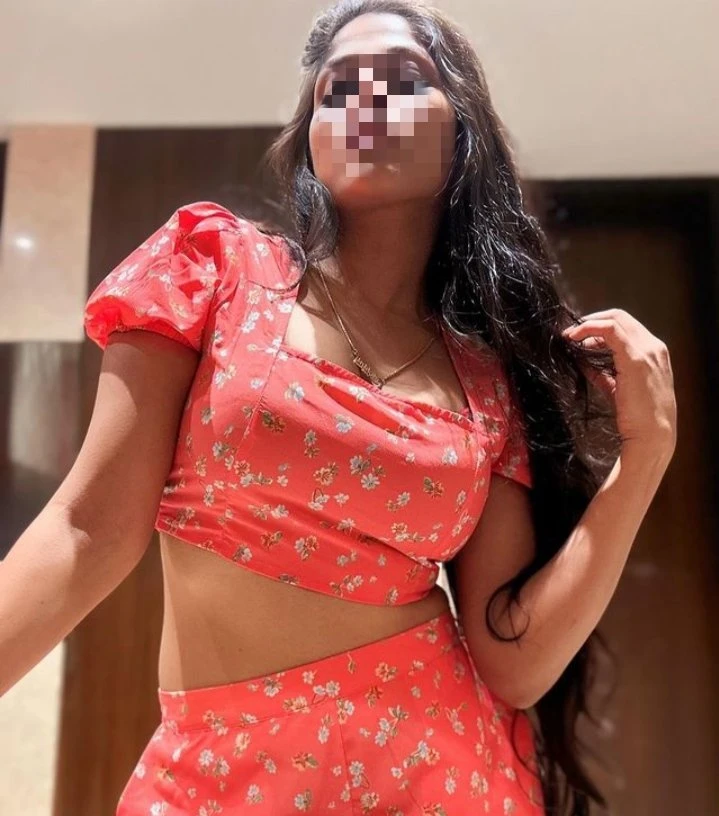Tanuja – Indian escort in Kolkata — 3 / 4