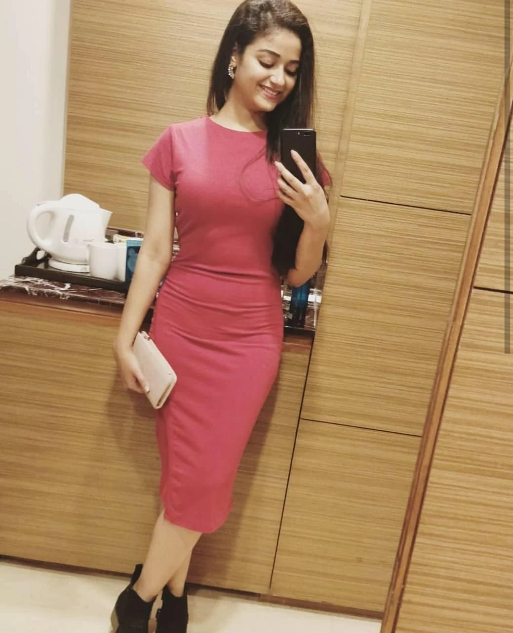 Anshika Full Entertainment Model – Indian escort in Pune, Escort, Pune