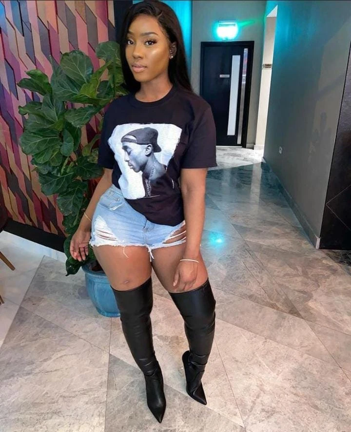Kim – Haitian escort in New Delhi — 2 / 5