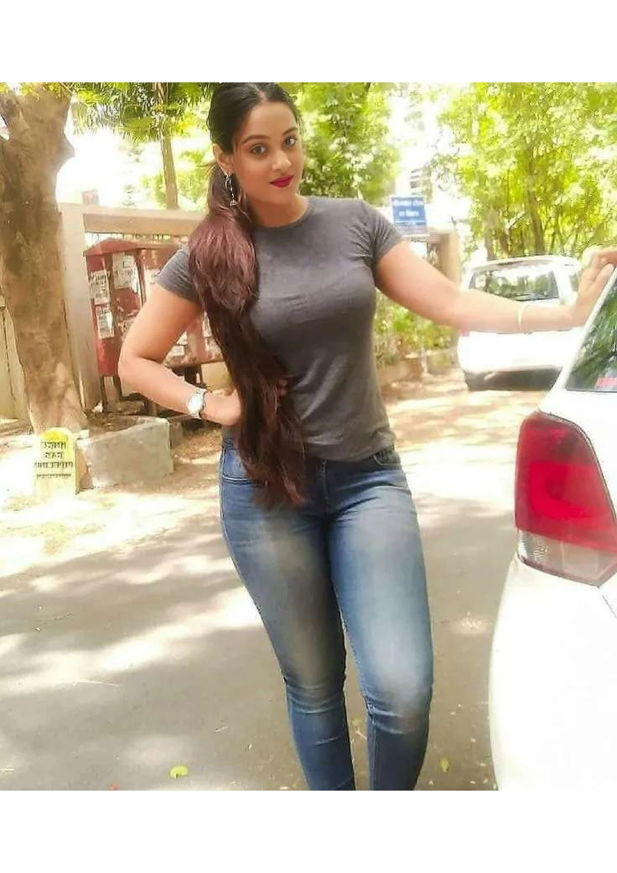FULL CASH PAYMENT AVAILABLE PRIYA – Indian escort in Kolkata — 9 / 12