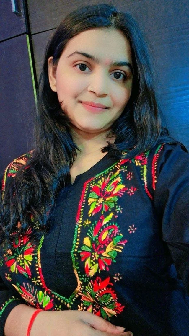 Nude WhatsApp video call sex with face – Indian escort in Kolkata, Escort, Kolkata