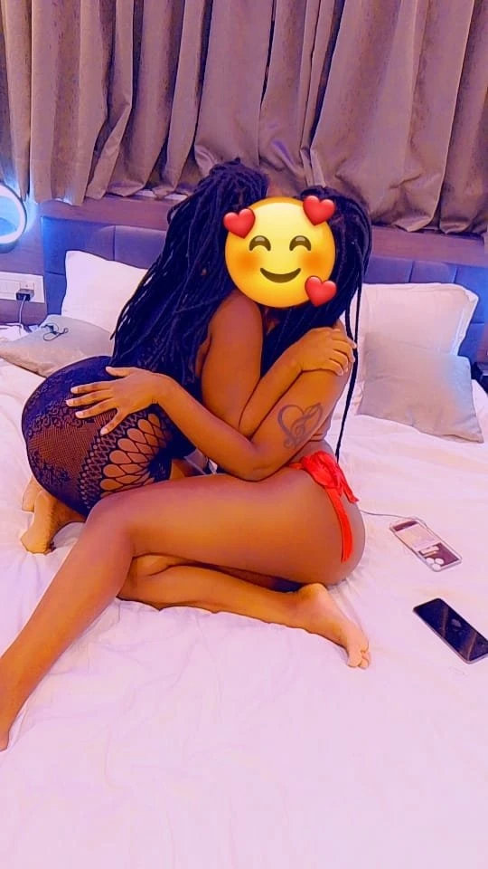 3 musketeers – Burundian escort in Kochi — 11 / 12