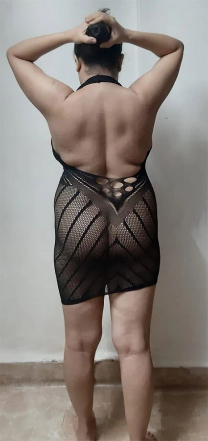 Rupali Lusty Wife – Indian escort in Mumbai — 3 / 6