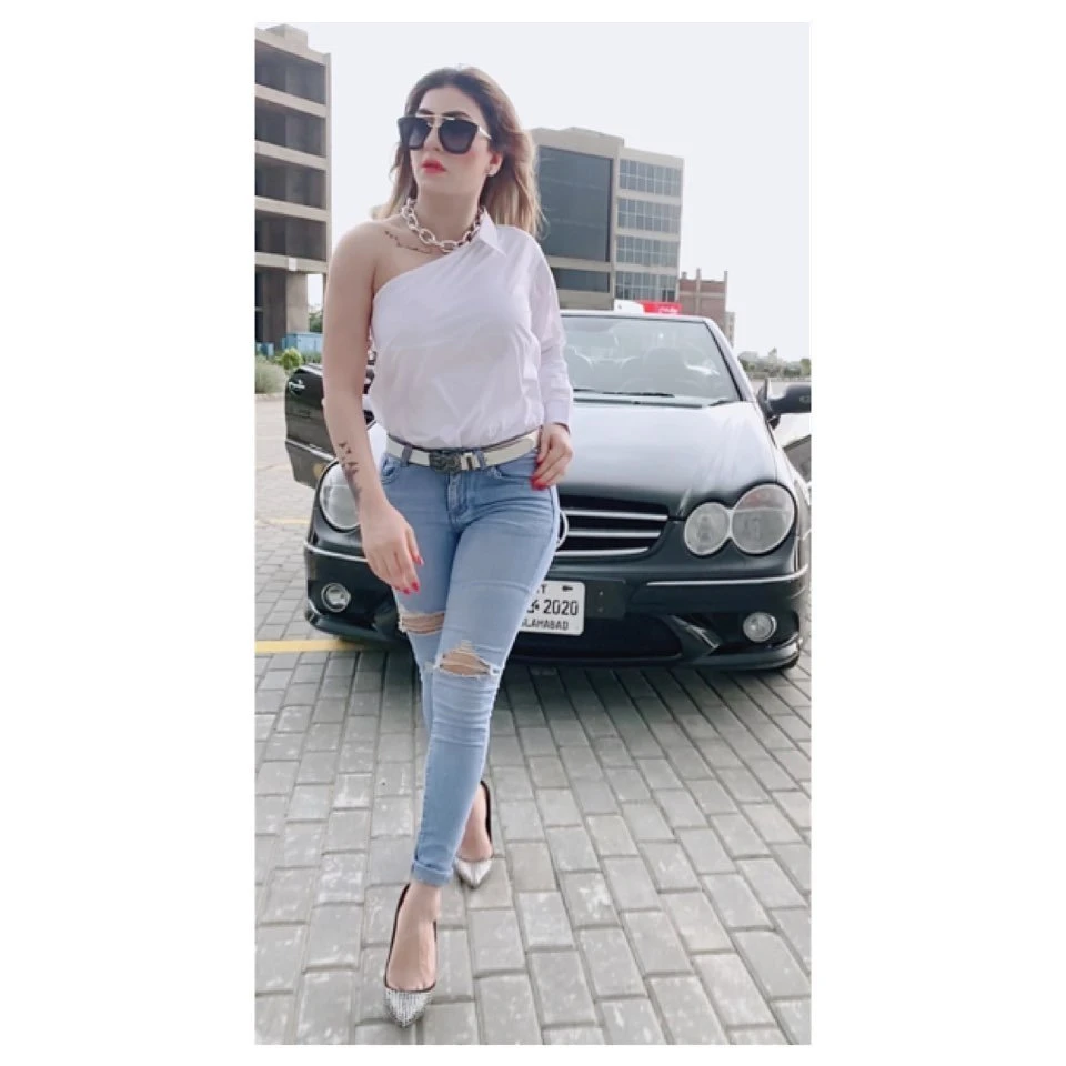 Neha Khan – Pakistani escort in Lahore — 2 / 9