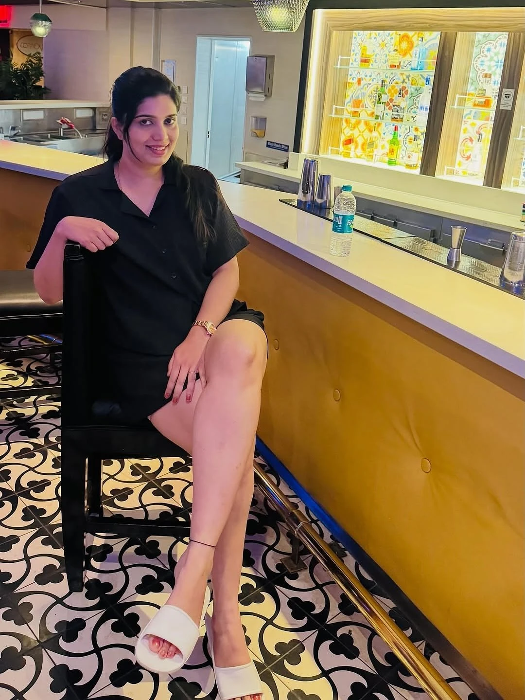 Anvi – Indian escort in Navi Mumbai — 2 / 4