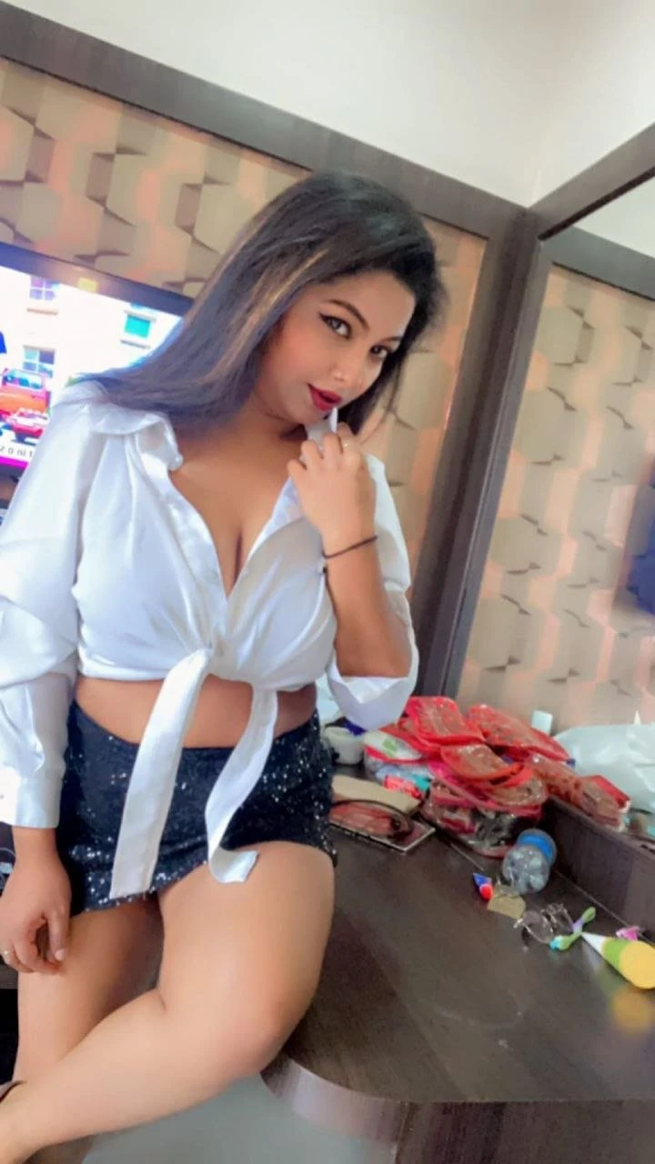 🟢 Simran Premium Massage & Companion – escort in Hyderabad — 3 / 5