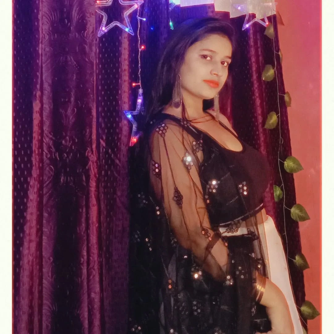 Simran – Indian escort in Surat — 2 / 3