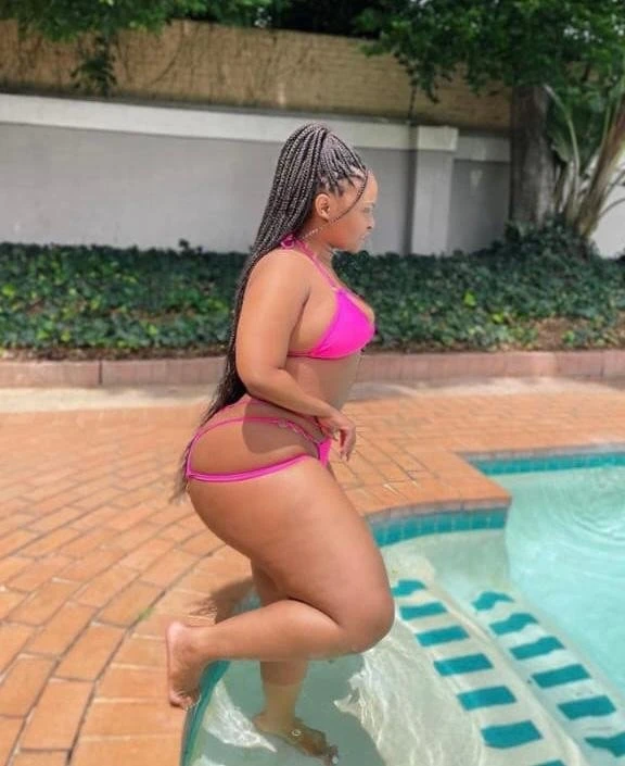 New arrival – Colombian escort in New Delhi — 1 / 5