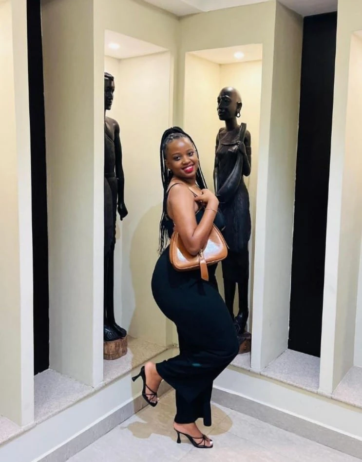 Sherry – Ethiopian escort in Rajkot — 2 / 6
