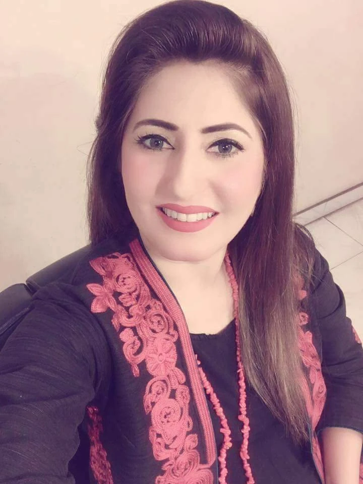 Aqsa Khan Call Girls – Pakistani escort in Lahore — 6 / 11