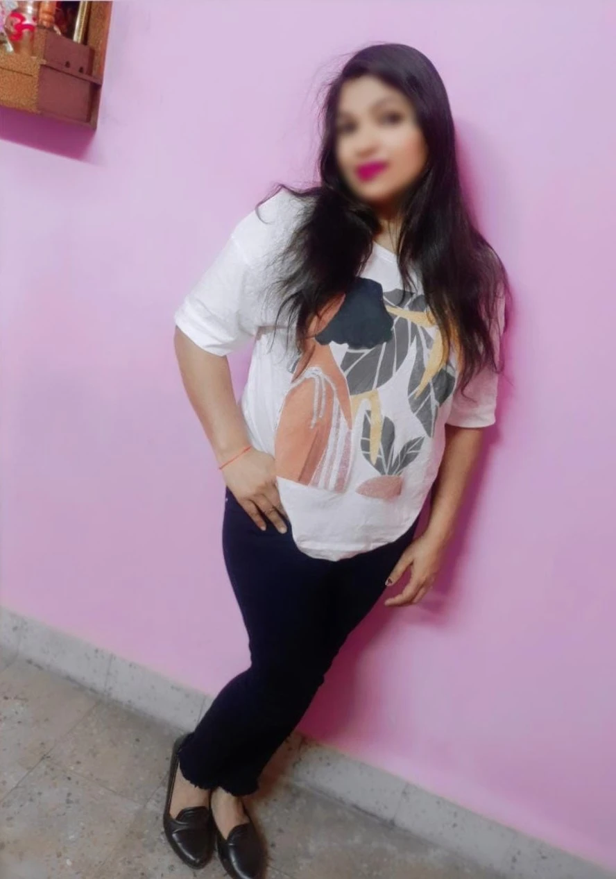 Aditi Here Real Meet and Cam Session – Indian escort in Mumbai, Escort, Mumbai