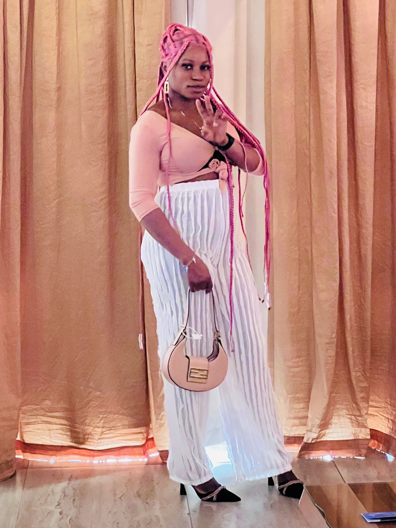 Prettyqueen – Cameroonian escort in Beirut — 3 / 7