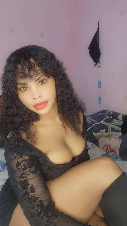 Ciara – Swazi escort in New Delhi — 2 / 5