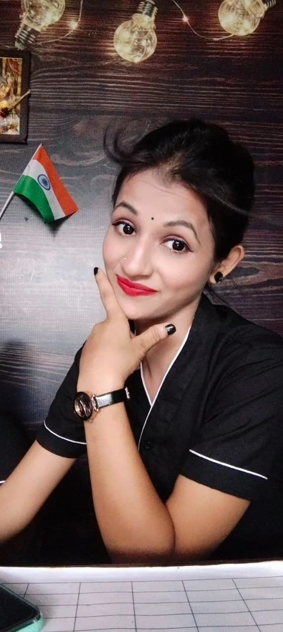 Shivani – escort in New Delhi — 1 / 2