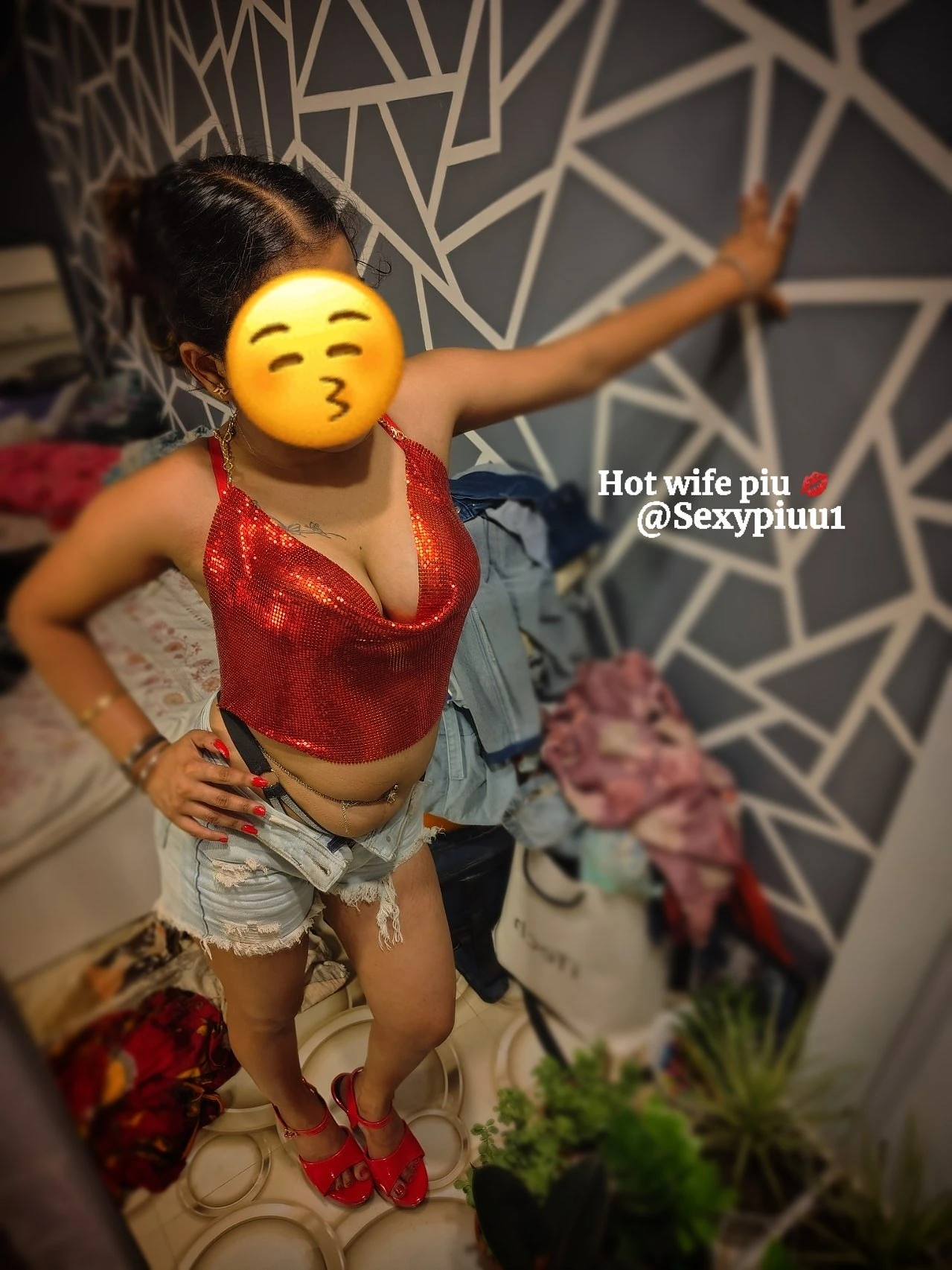 Hot Wife Piu – Indian escort in Kolkata — 20 / 26