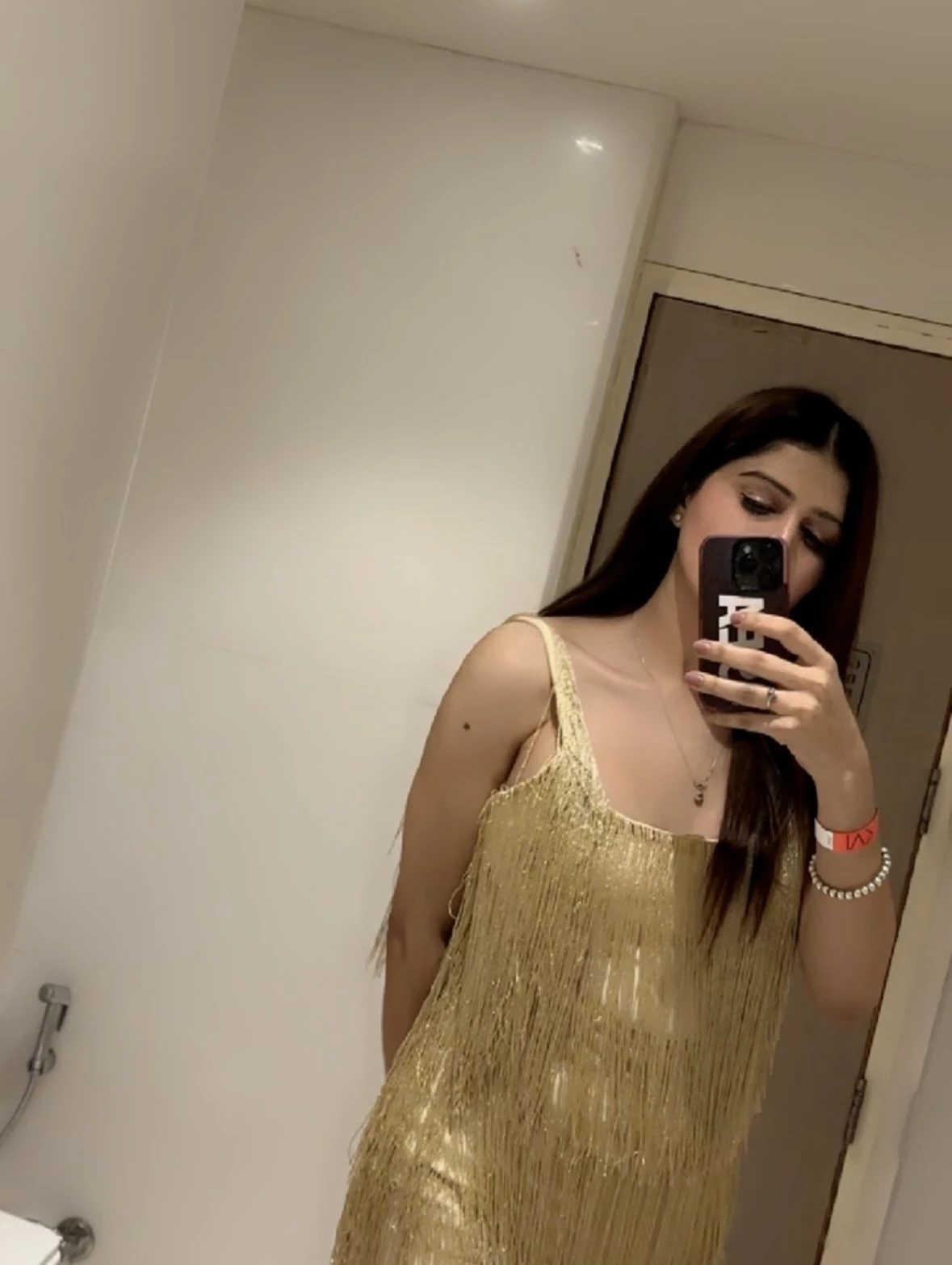 Gurleen Kaur – Indian escort in New Delhi — 8 / 21