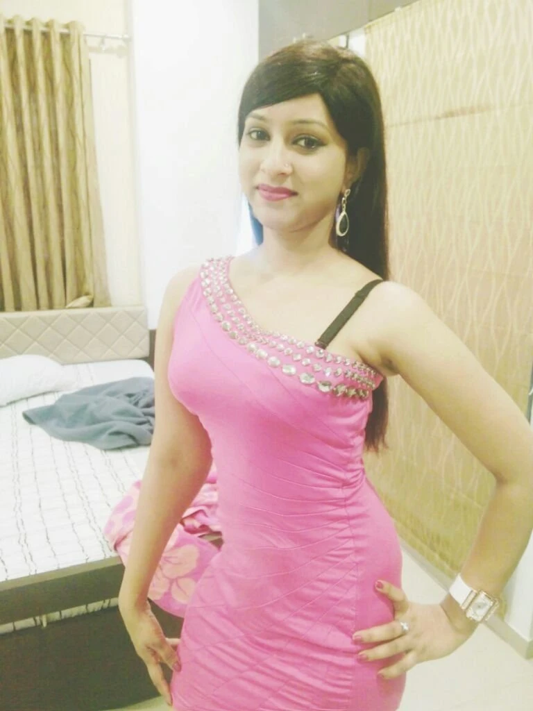 Diksha – Indian escort in New Delhi — 1 / 3