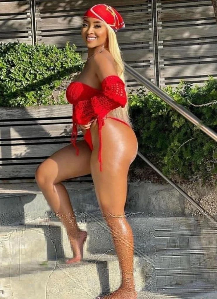 Zhara – Kenyan escort in Casablanca — 4 / 5