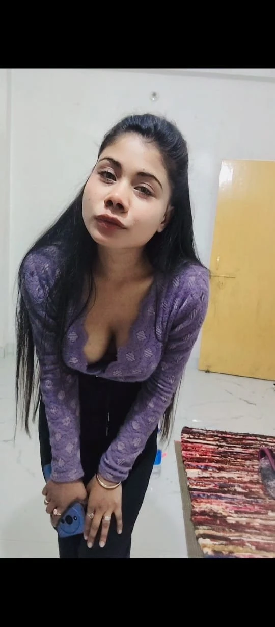 Slim and Hot Young College Student Sweta – Indian escort in Pune — 2 / 7