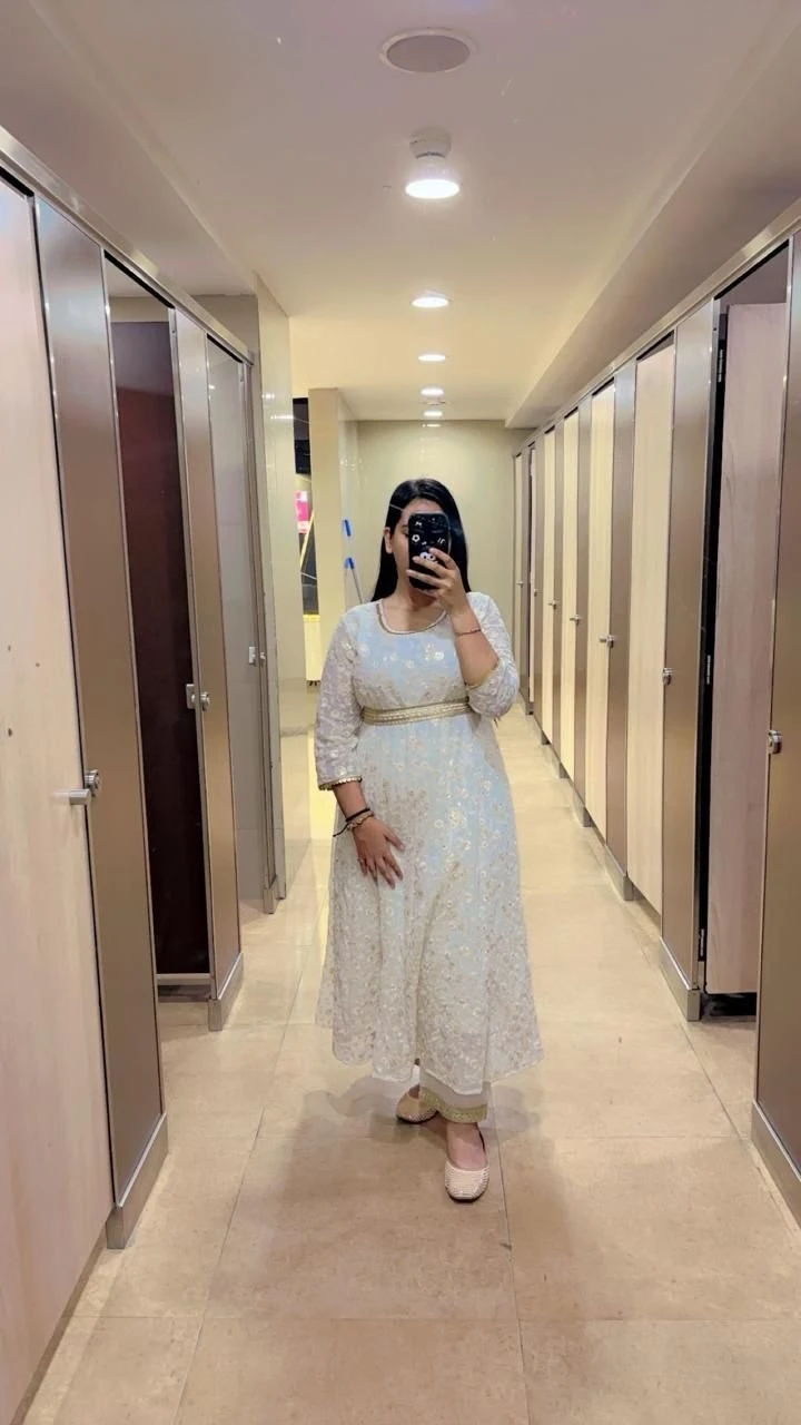 Simran Kaur – Indian escort in New Delhi — 7 / 9