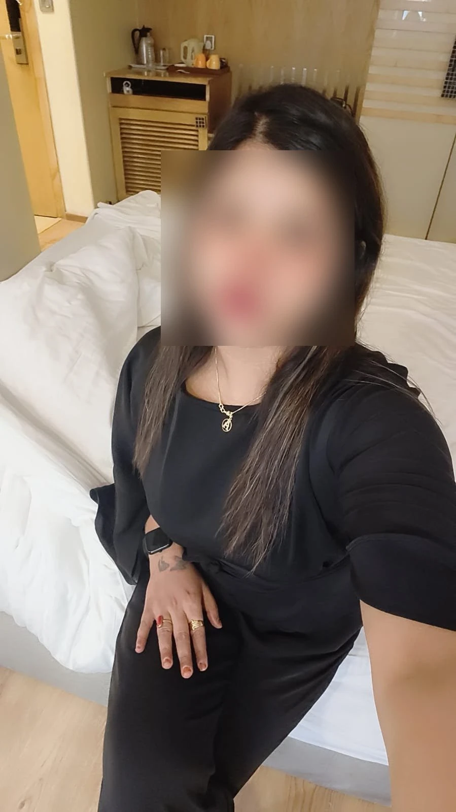 Joya Khan – Indian escort in Hyderabad — 5 / 10