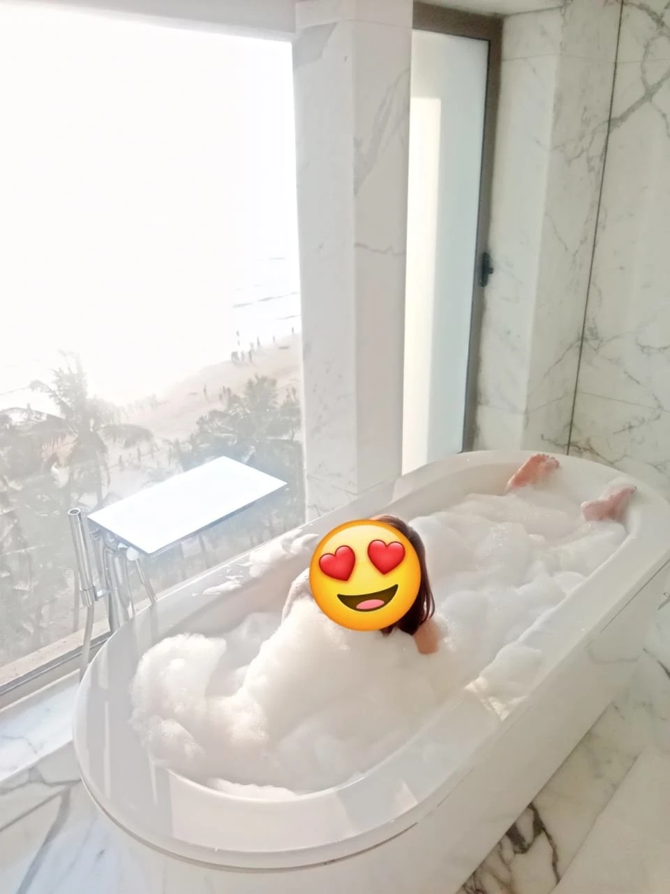 White Chick Chubby priyanshi Independent – Indian escort in Mumbai — 14 / 15
