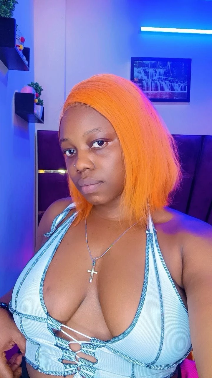 Favourite Sonia – escort in Kolkata — 3 / 4
