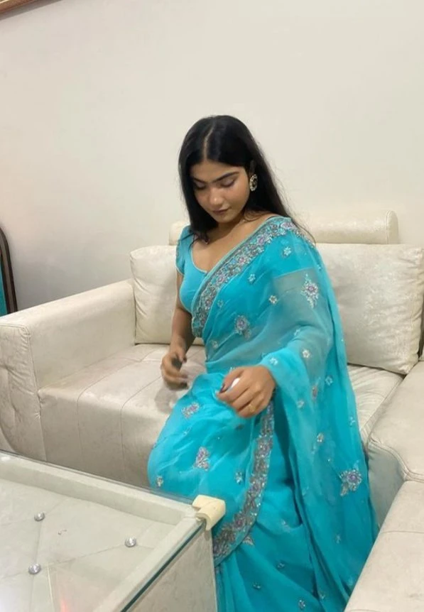Navi Mumbai Vip Call Girl Available – Indian escort in Navi Mumbai — 2 / 3