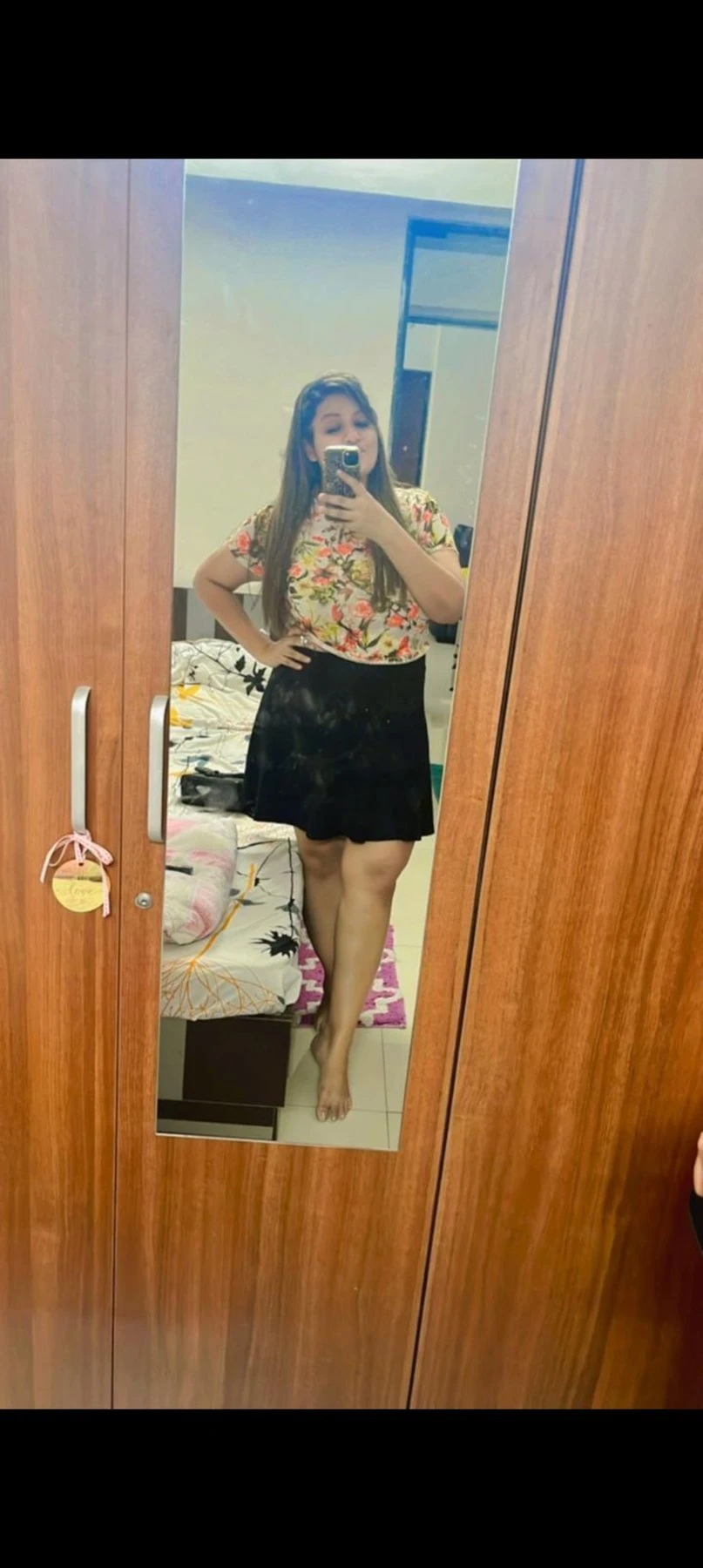 Shreya – Indian escort in Mumbai — 1 / 2