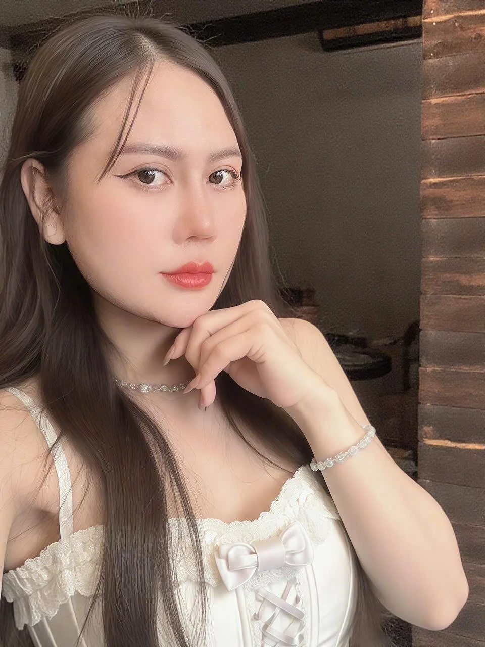 Min – South Korean escort in Hanoi — 8 / 9