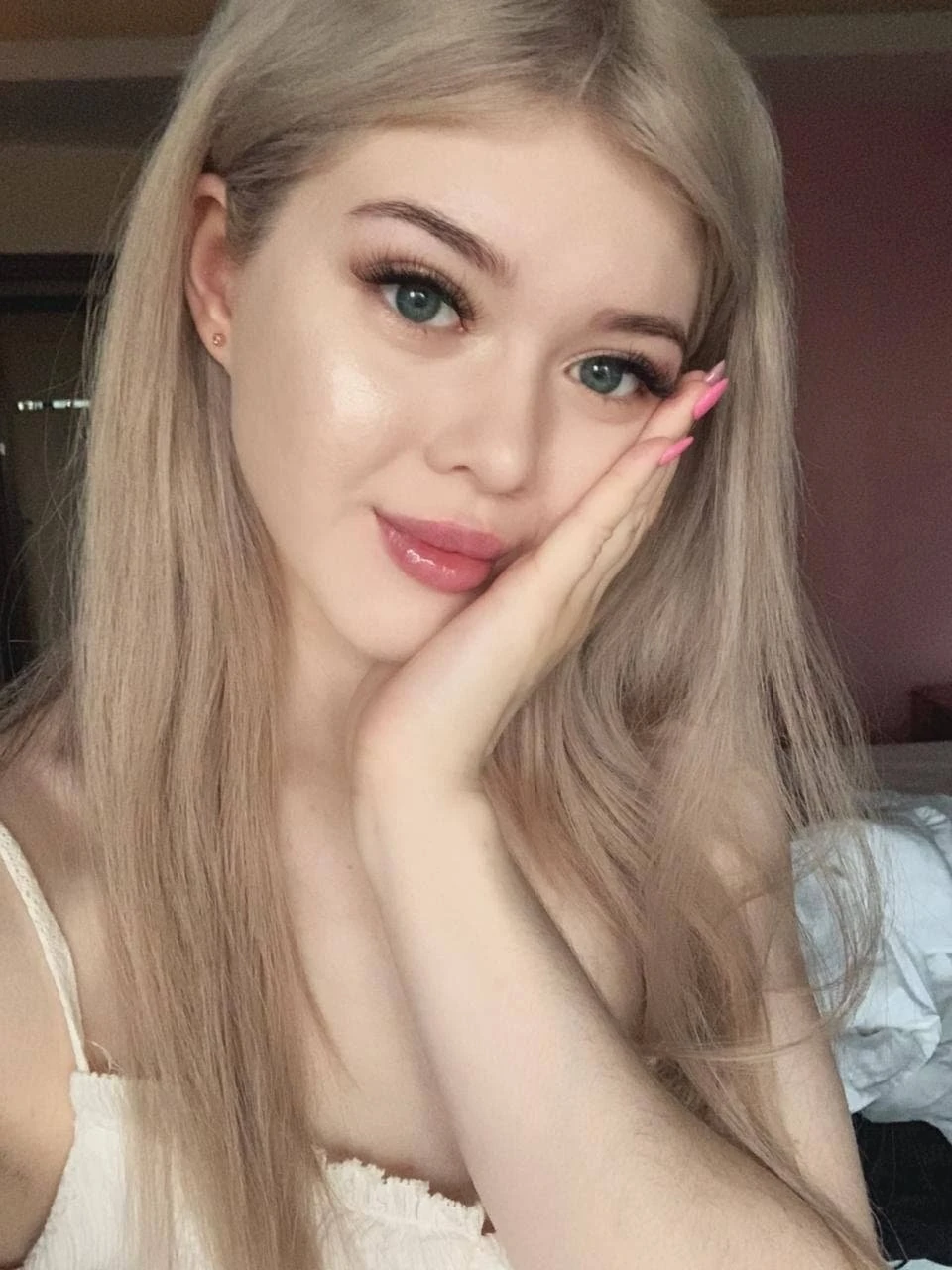 Linda – Russian escort in Beirut — 7 / 9