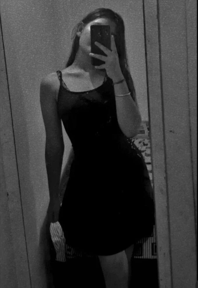 Aditi Desai – Indian escort in Hyderabad — 1 / 3