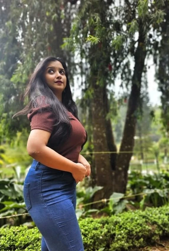 Natasha Teen – Indian escort in New Delhi — 5 / 16