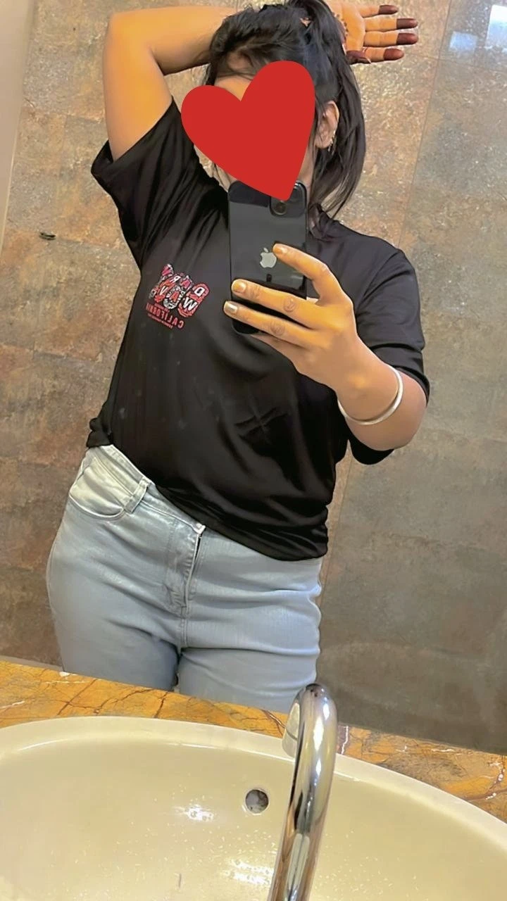 Pooja Agarwal – Indian escort in Noida — 2 / 6