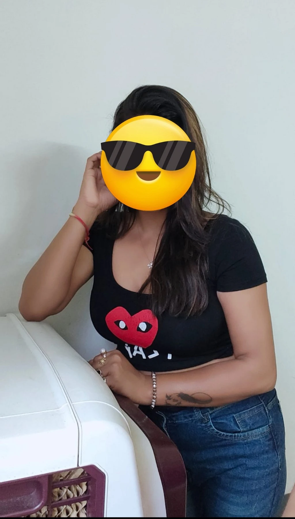 Riya Indipendent – Indian escort in Hyderabad — 1 / 3