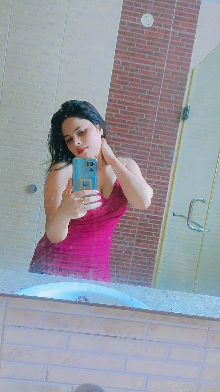 All type girl service Indian and Russian – Indian escort in Vijayawada — 4 / 6