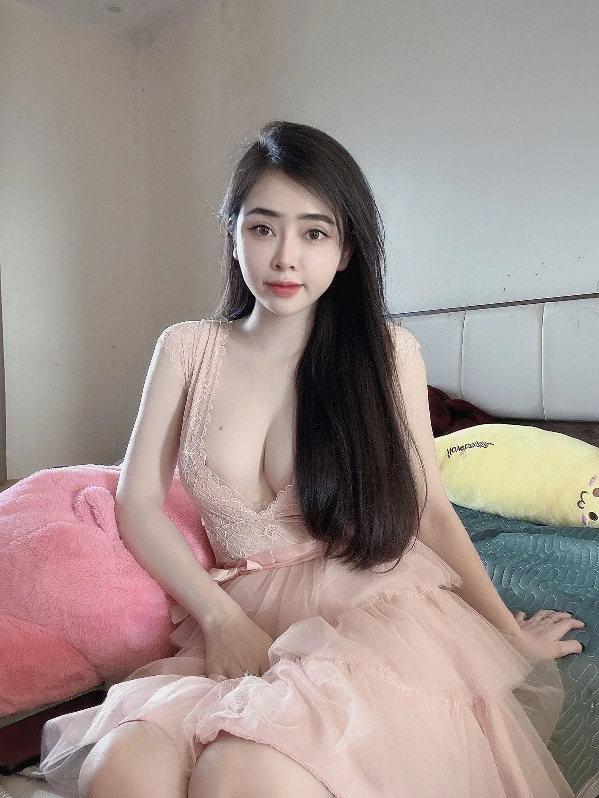 Nana – Cambodian escort in Kathmandu — 3 / 5