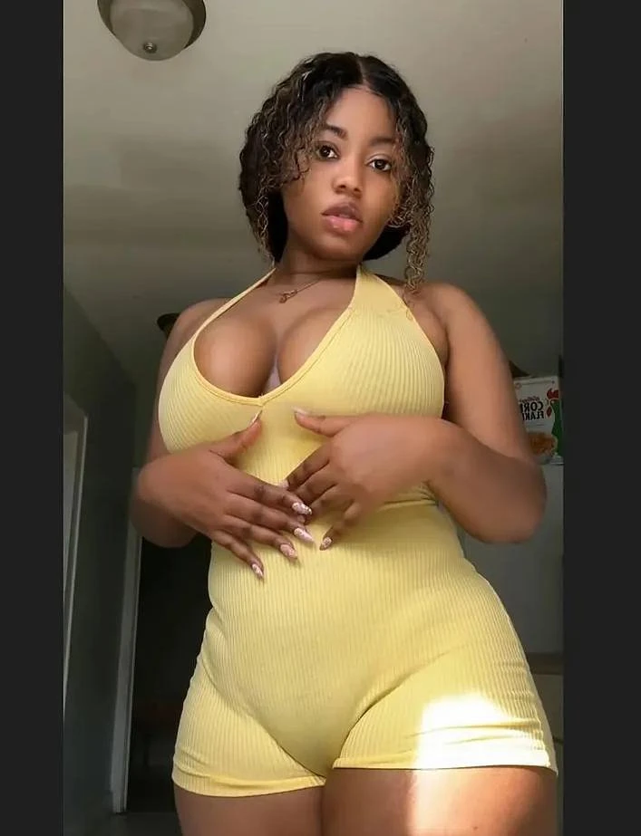 Young Hot Horny Girl Lucia – Kenyan escort in Kathmandu — 3 / 6