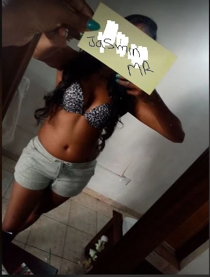 Mashi – Sri Lankan escort in Colombo — 11 / 25