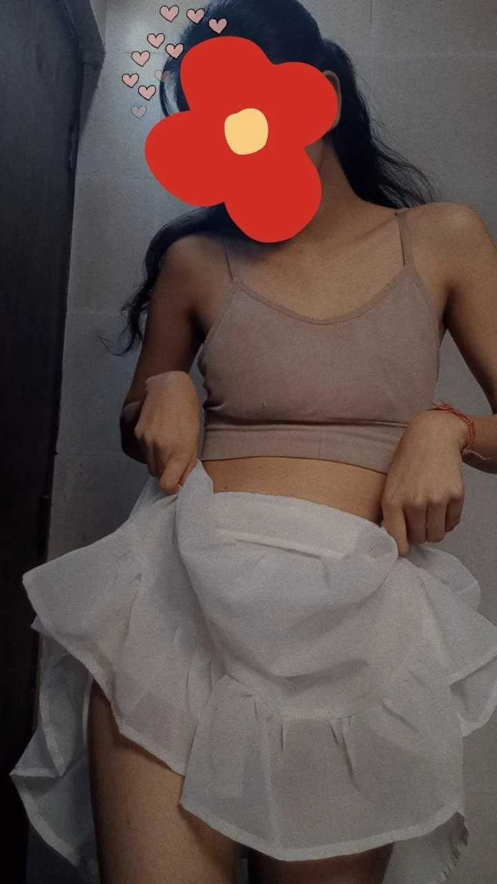 SEX with GIRLFRIEND EXPERIENCE – Indian escort in New Delhi — 16 / 27
