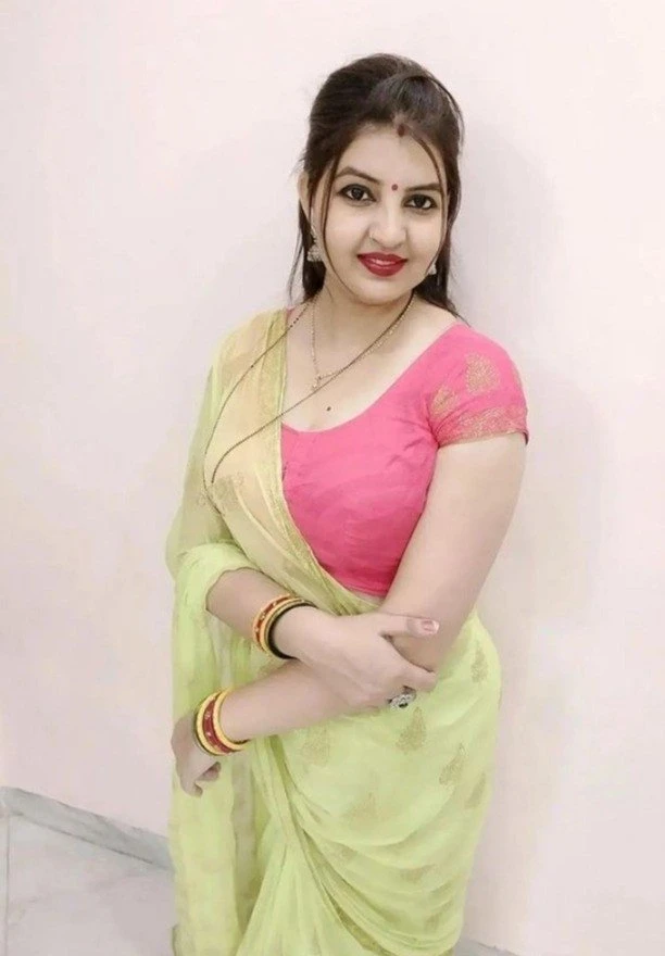 Sanjna – Indian escort in Mumbai — 2 / 3