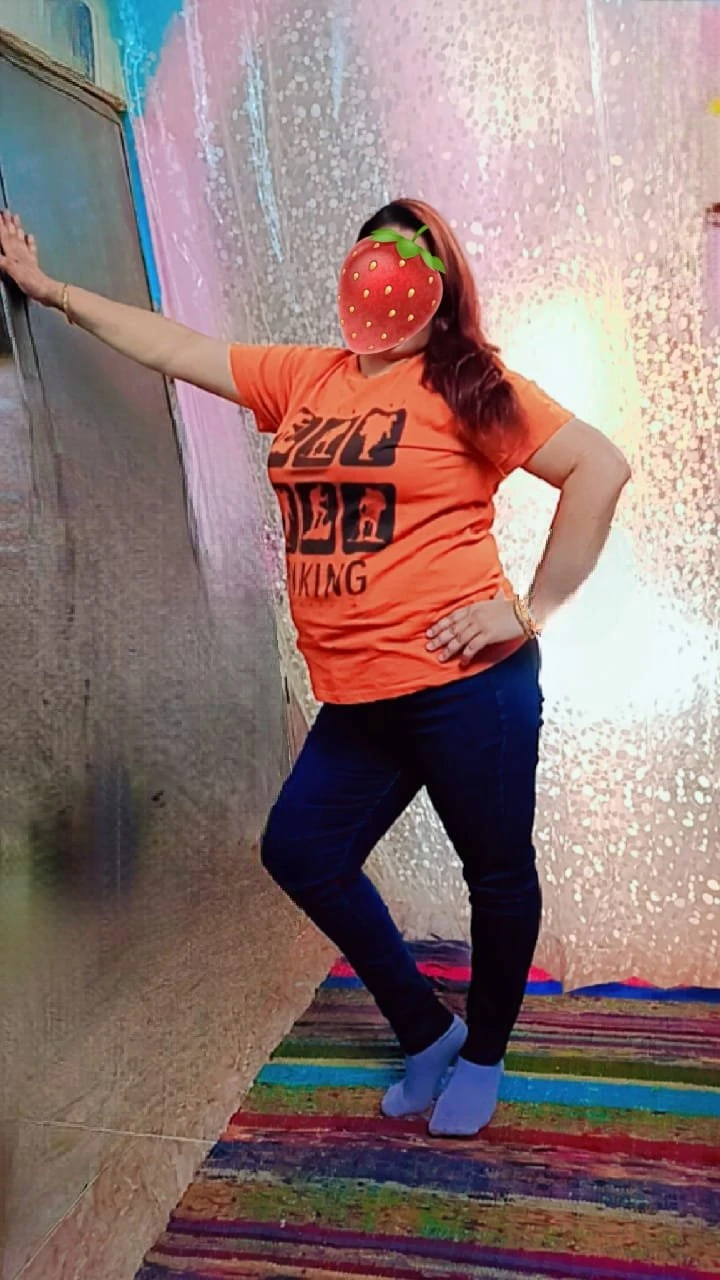 I'm Eva Living Alone (Cam+Real Meet) – Indian escort in New Delhi — 10 / 12