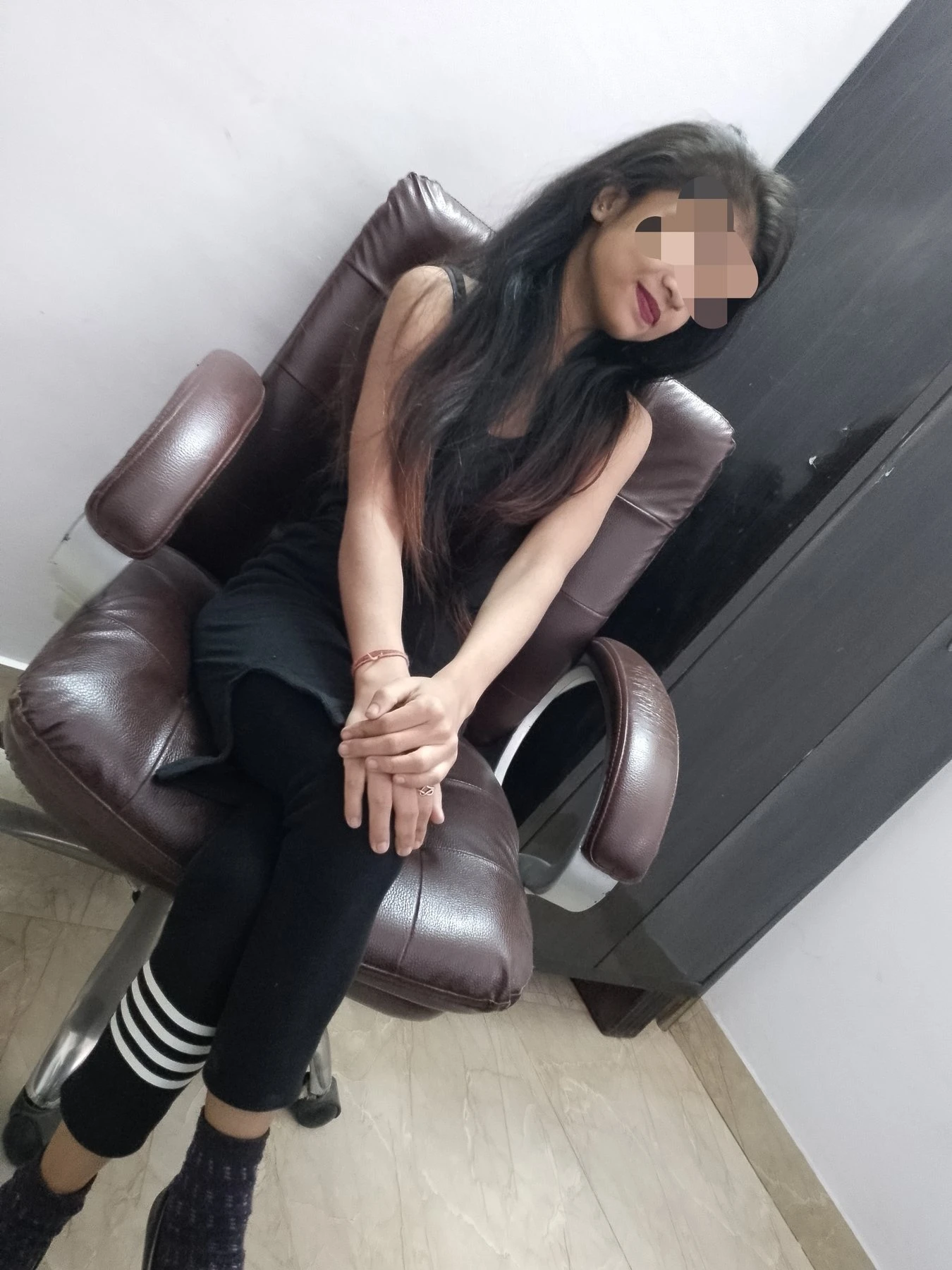 Independent Collage Girl Video Confirmat – Indian escort in New Delhi — 5 / 12