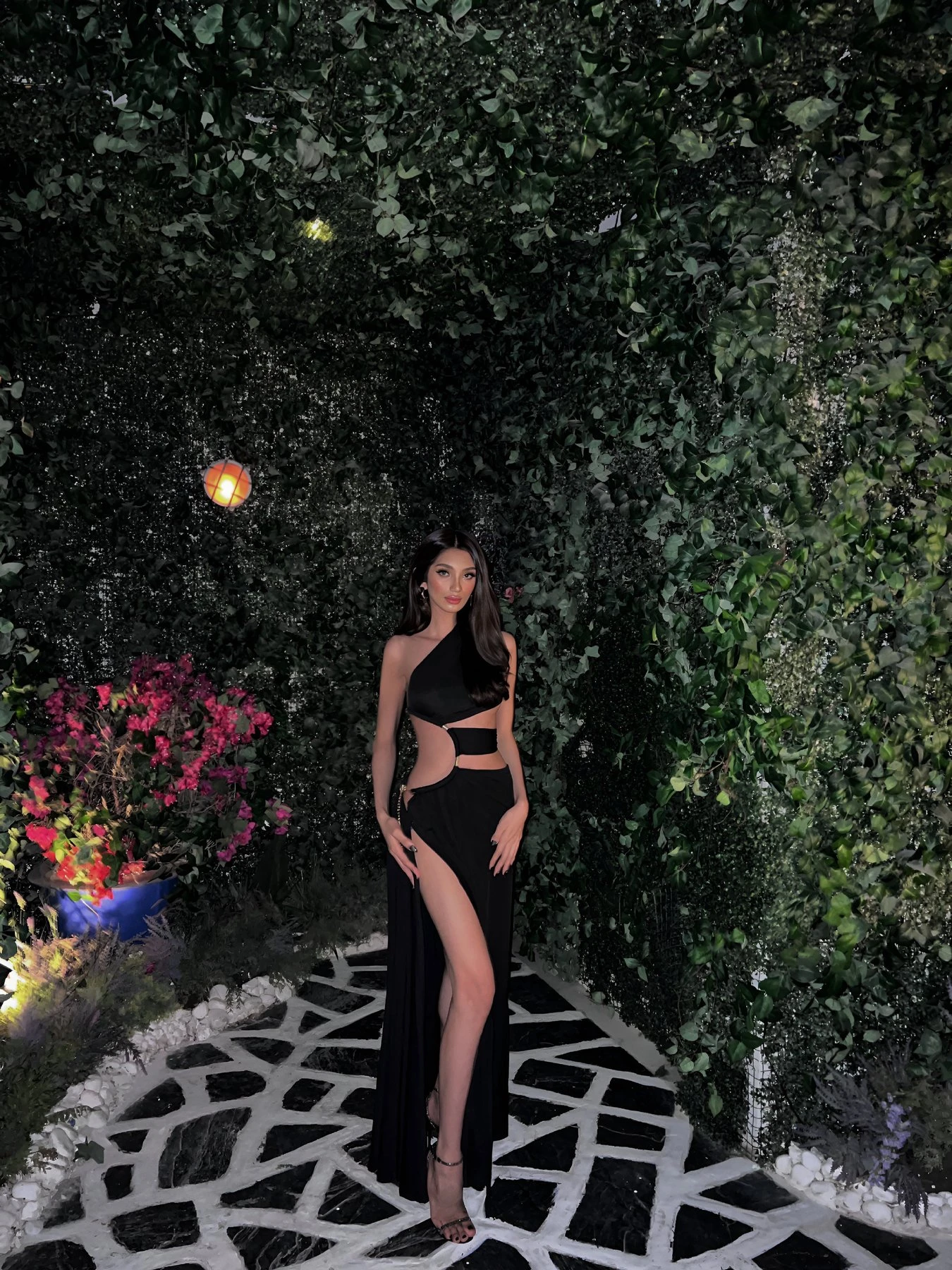 Cindy – Singaporean escort in Mumbai — 2 / 4