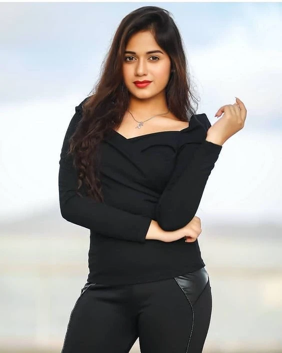 Elite Model O3493OOO66O – Pakistani escort in Karāchi — 15 / 16