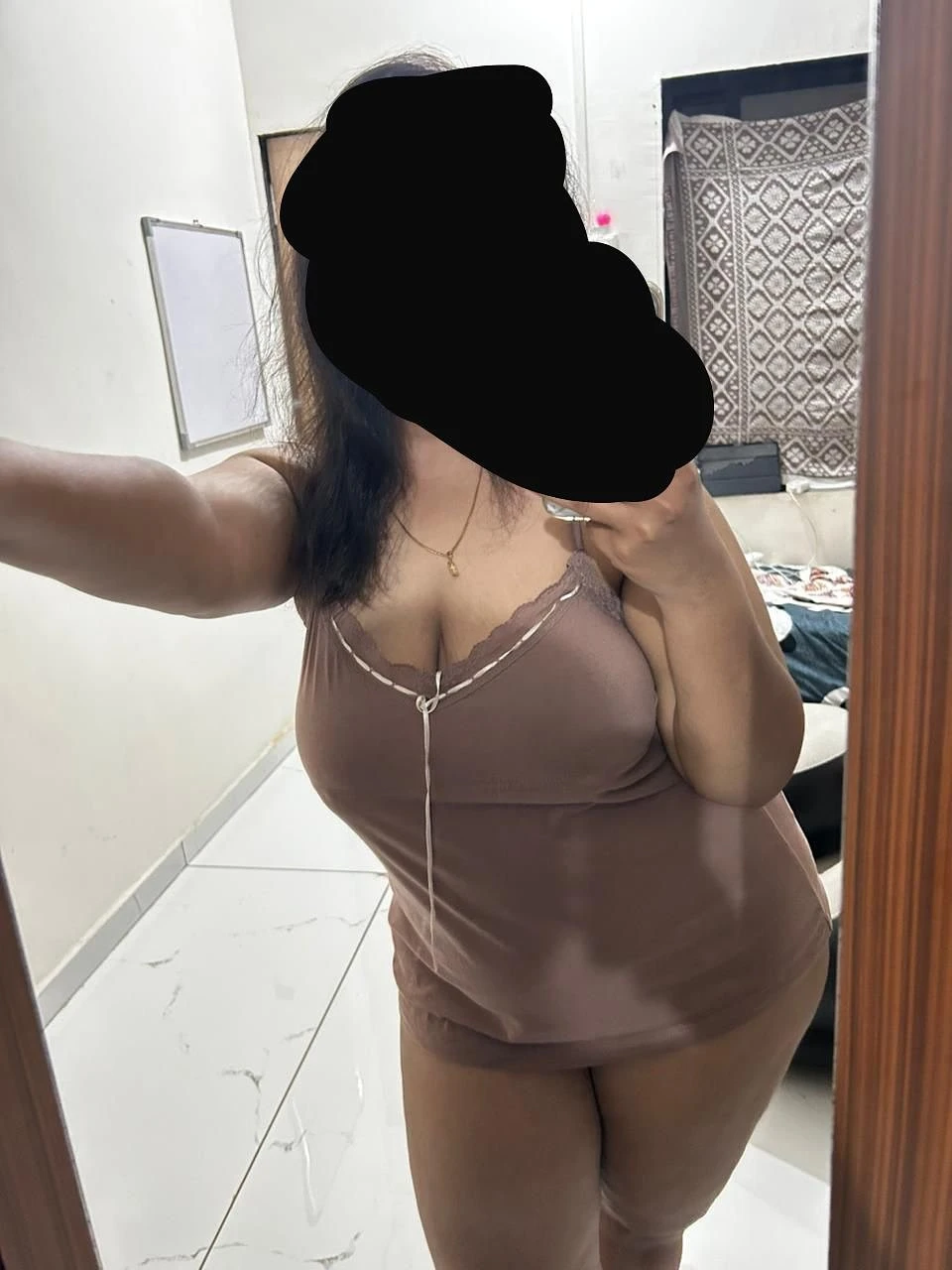 Hrsita – Indian escort in Mumbai — 1 / 3