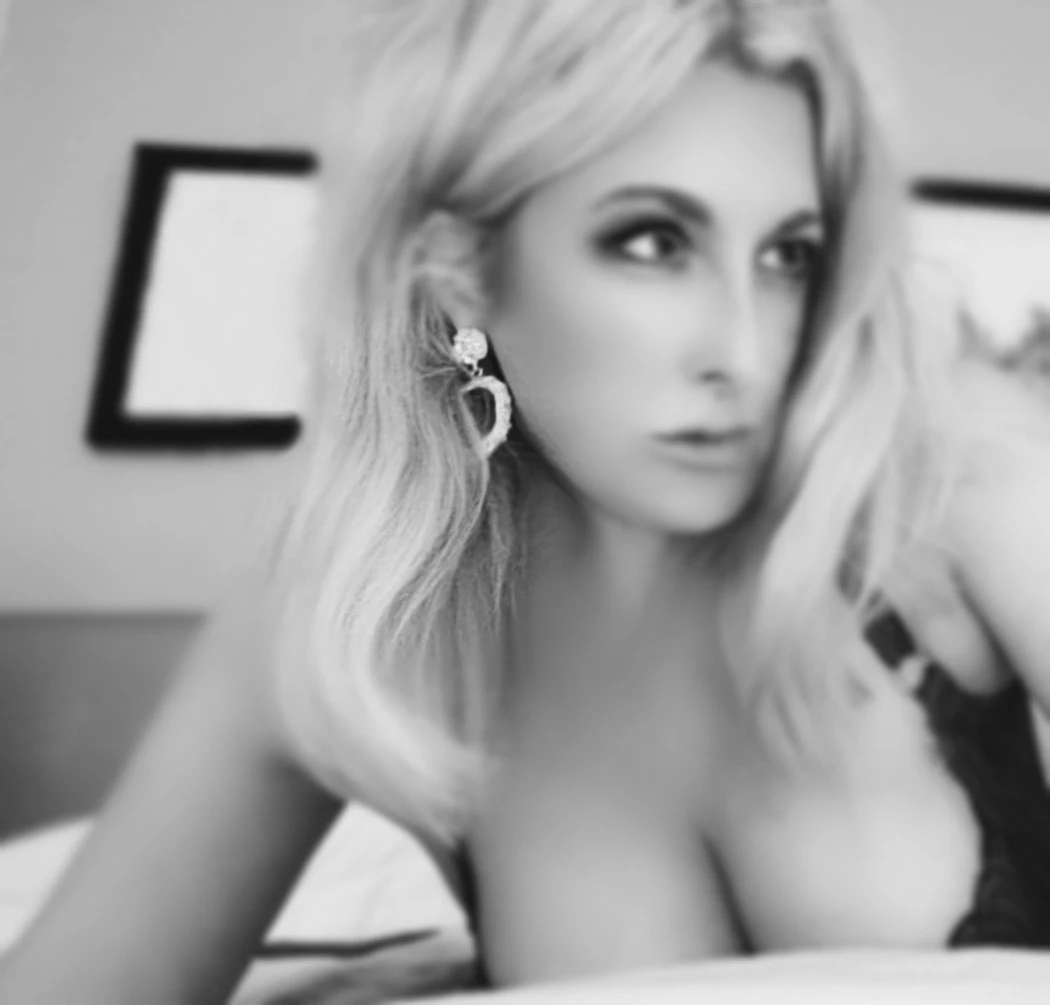Diana Bentham – British escort in Monaco — 7 / 9